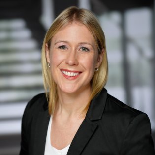 Louise Baker-Schuster